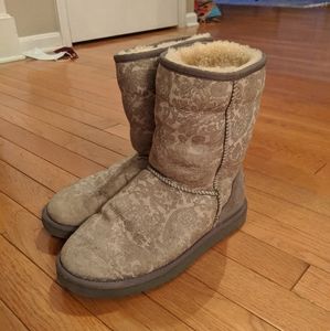 Uggs paisley print boots